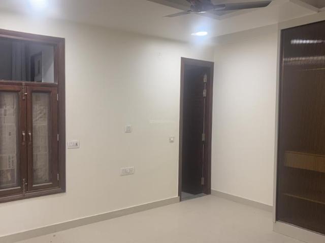 3 BHK Apartment in Sector 17 Dwarka for resale New Delhi. The reference number is 20177848