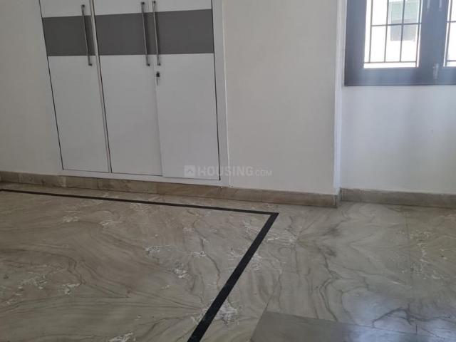 3 BHK Apartment in Sector 18 Dwarka for rent New Delhi. The reference number is 19836034