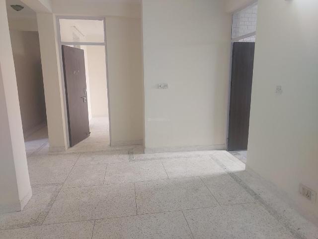 3 BHK Apartment in Sector 18 Dwarka for rent New Delhi. The reference number is 19043653
