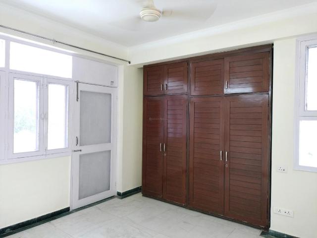 3 BHK Apartment in Sector 18 Dwarka for rent New Delhi. The reference number is 20957580