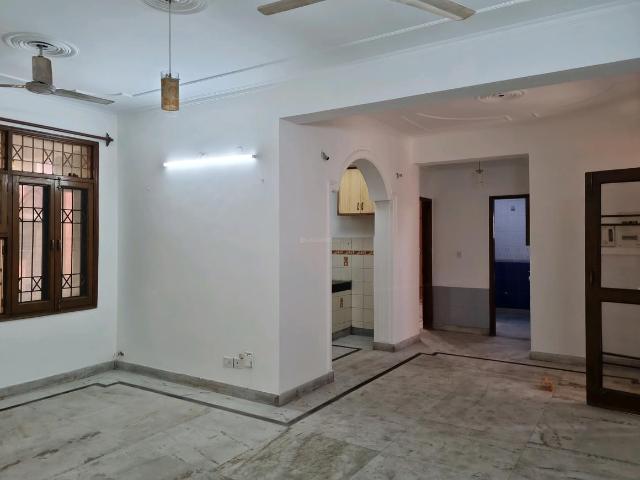 3 BHK Apartment in Sector 18 Dwarka for resale New Delhi. The reference number is 19345275
