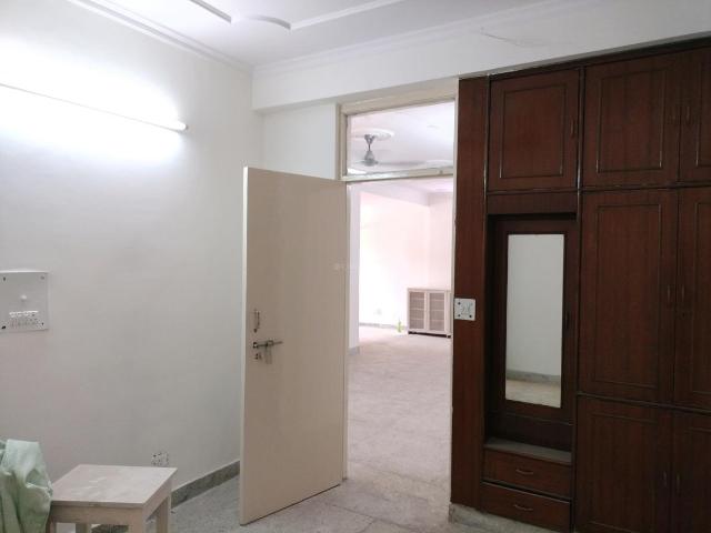 3 BHK Apartment in Sector 23 Dwarka for resale New Delhi. The reference number is 20268218