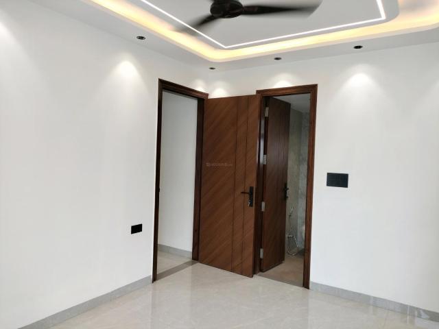 3 BHK Apartment in Sector 18 Dwarka for resale New Delhi. The reference number is 20413457