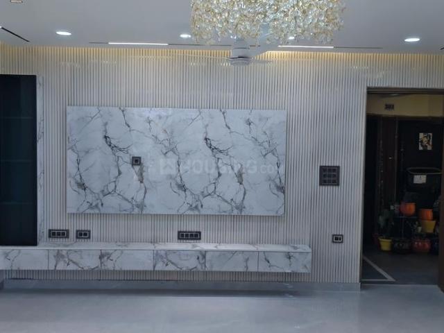 3 BHK Apartment in Sector 18 Dwarka for resale New Delhi. The reference number is 20597933