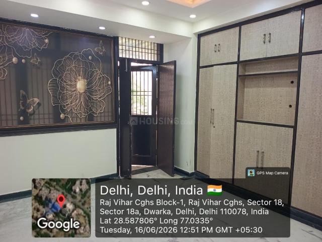3 BHK Apartment in Sector 18 Dwarka for resale New Delhi. The reference number is 20528208