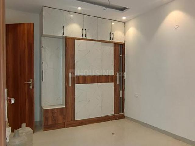 3 BHK Apartment in Sector 18 for resale Gurgaon. The reference number is 18626745