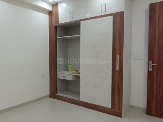 3 BHK Apartment in Sector 18 for resale Gurgaon. The reference number is 20106606