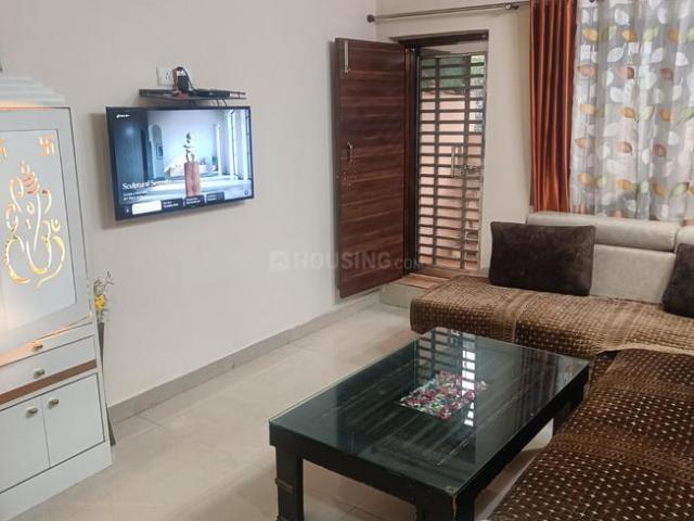 3 BHK Apartment in Sector 18 Rohini for resale New Delhi. The reference number is 19301969