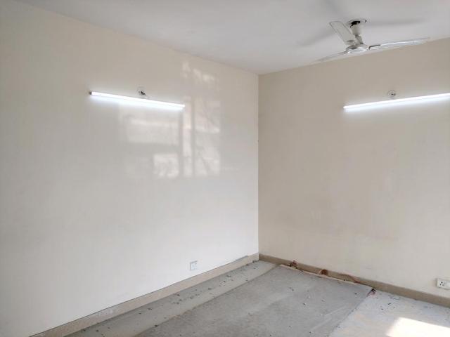 3 BHK Apartment in Sector 19 Dwarka for rent New Delhi. The reference number is 18656355