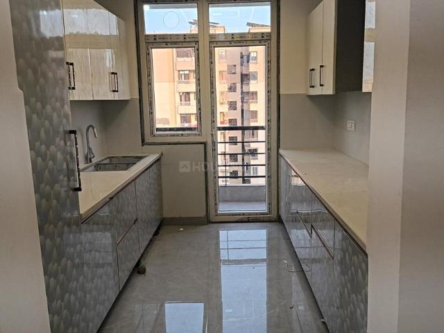 3 BHK Apartment in Sector 19 Dwarka for rent New Delhi. The reference number is 18914705