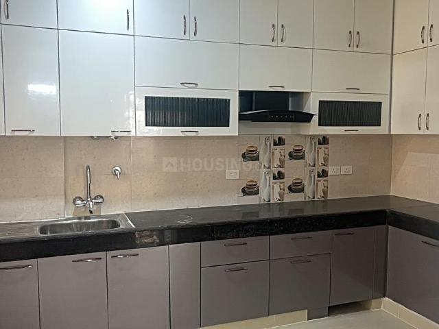 3 BHK Apartment in Sector 19 Dwarka for rent New Delhi. The reference number is 19411598