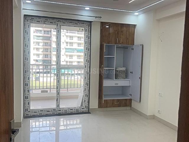 3 BHK Apartment in Sector 19 Dwarka for rent New Delhi. The reference number is 19867700
