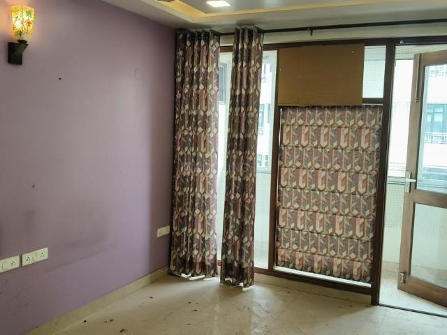 3 BHK Apartment in Sector 19 Dwarka for rent New Delhi. The reference number is 20575210