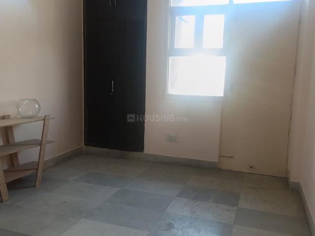 3 BHK Apartment in Sector 19 Dwarka for rent New Delhi. The reference number is 20054265