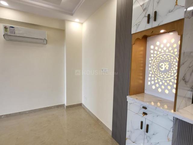 3 BHK Apartment in Sector 19 Dwarka for rent New Delhi. The reference number is 20232574