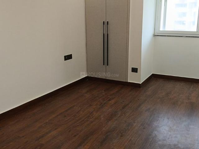 3 BHK Apartment in Sector 19 Dwarka for rent New Delhi. The reference number is 20379748