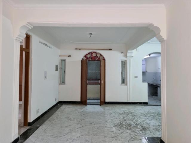 3 BHK Apartment in Sector 19 Dwarka for resale New Delhi. The reference number is 19452171