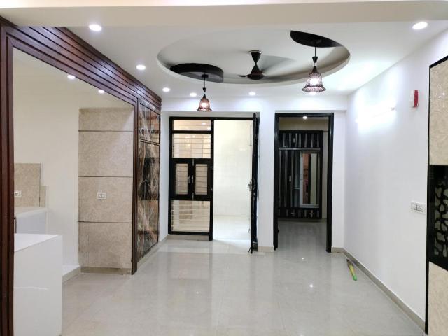 3 BHK Apartment in Sector 19 Dwarka for resale New Delhi. The reference number is 19900546