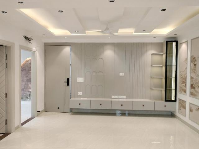 3 BHK Apartment in Sector 19 Dwarka for resale New Delhi. The reference number is 20468924