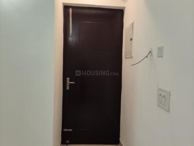 3 BHK Apartment in Sector 100 for rent Noida. The reference number is 20352054