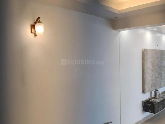 3 BHK Apartment in Sector 100 for rent Noida. The reference number is 20398828