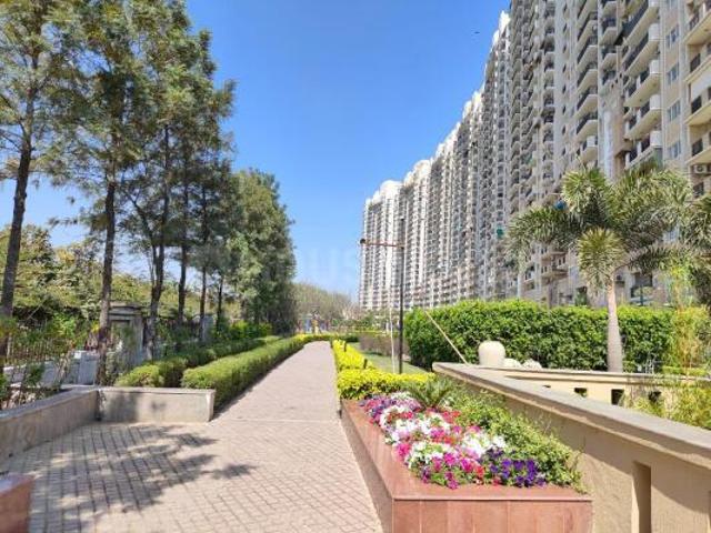 3 BHK Apartment in Sector 100 for resale Noida. The reference number is 19098518