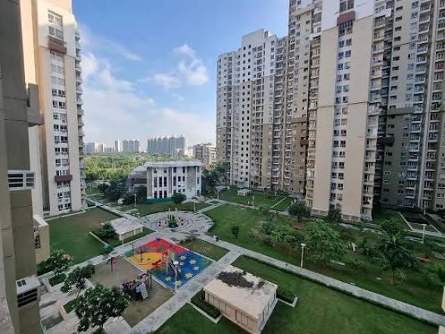 3 BHK Apartment in Sector 100 for resale Noida. The reference number is 20210360