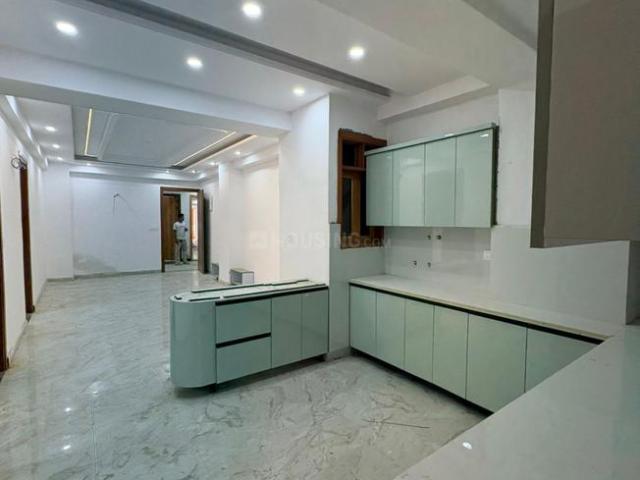 3 BHK Apartment in Sector 102 for resale Noida. The reference number is 20473605