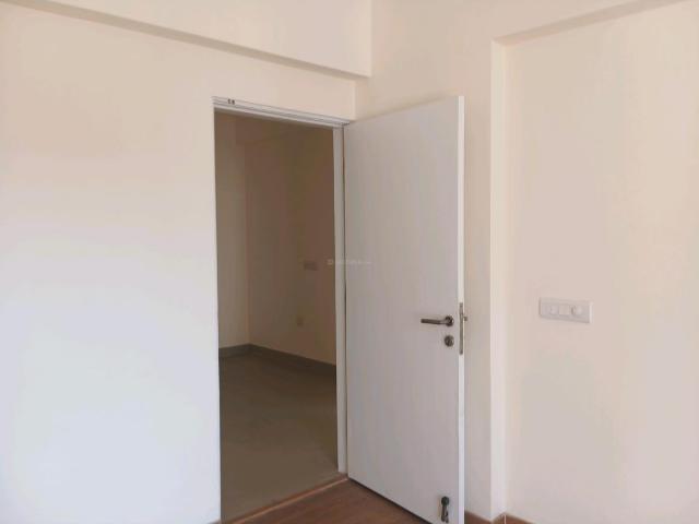 3 BHK Apartment in Sector 102 for rent Gurgaon. The reference number is 18915590