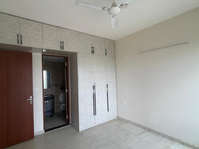 3 BHK Apartment in Sector 102 for rent Gurgaon. The reference number is 20838775