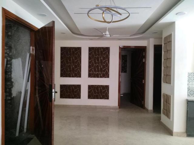 3 BHK Apartment in Sector 102 for resale Noida. The reference number is 16849794