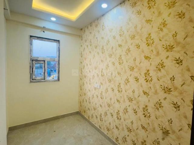 3 BHK Apartment in Sector 102 for resale Noida. The reference number is 20605511