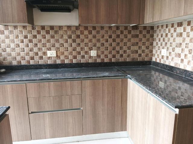 3 BHK Apartment in Sector 102 for resale Gurgaon. The reference number is 16441042