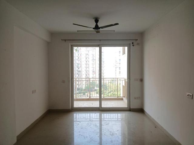 3 BHK Apartment in Sector 102 for resale Gurgaon. The reference number is 18690952