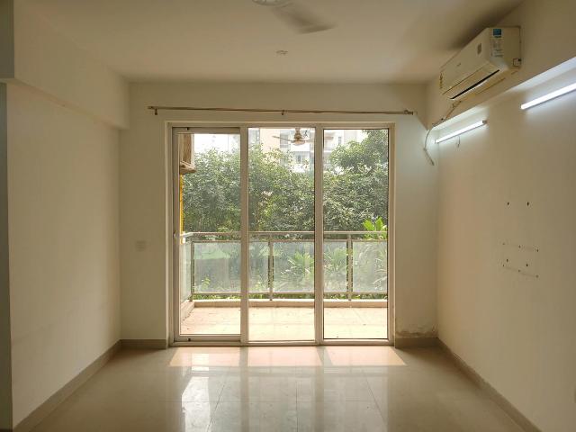 3 BHK Apartment in Sector 102 for resale Gurgaon. The reference number is 18697903