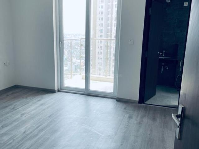 3 BHK Apartment in Sector 102 for resale Gurgaon. The reference number is 19059798