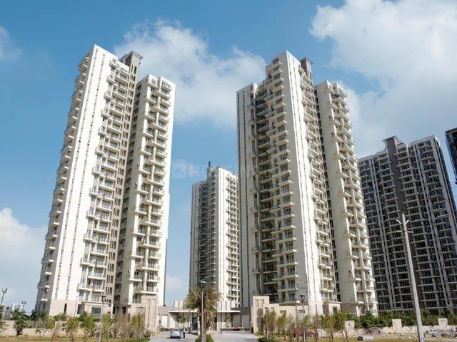 3 BHK Apartment in Sector 102 for resale Gurgaon. The reference number is 19206839