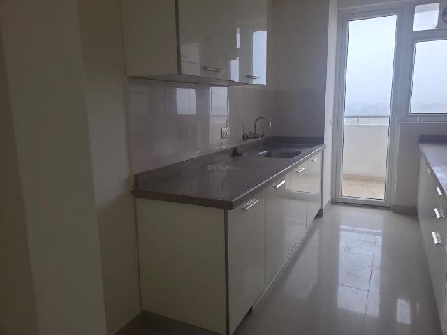 3 BHK Apartment in Sector 102 for resale Gurgaon. The reference number is 19387085