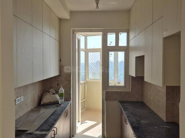 3 BHK Apartment in Sector 107 for rent Noida. The reference number is 18713435