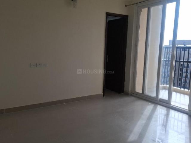 3 BHK Apartment in Sector 107 for rent Noida. The reference number is 19855144