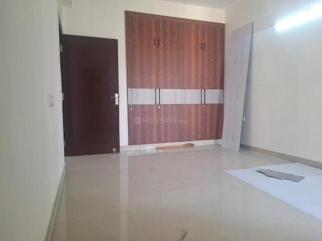 3 BHK Apartment in Sector 107 for rent Noida. The reference number is 19855122