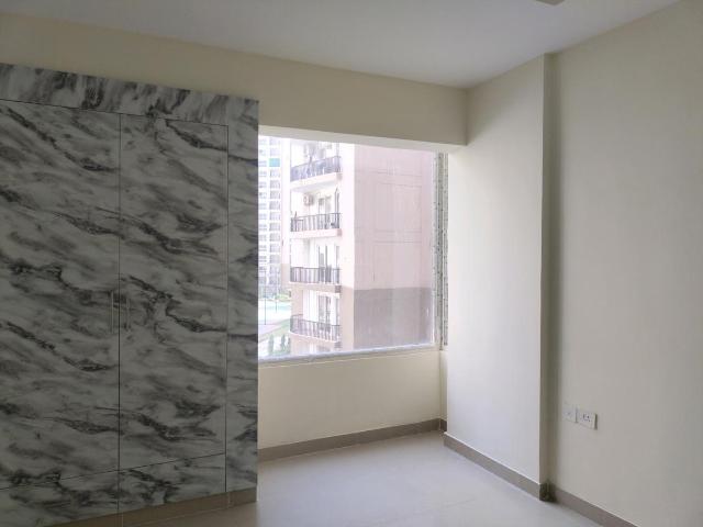3 BHK Apartment in Sector 107 for rent Noida. The reference number is 19861245