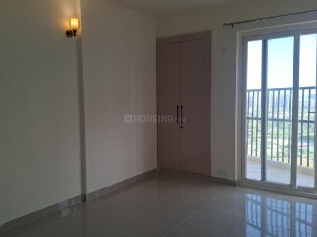 3 BHK Apartment in Sector 107 for rent Noida. The reference number is 19896266