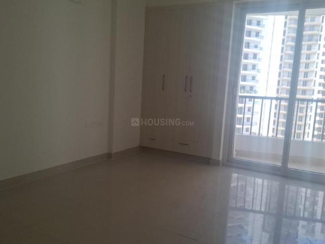 3 BHK Apartment in Sector 107 for rent Noida. The reference number is 19896278