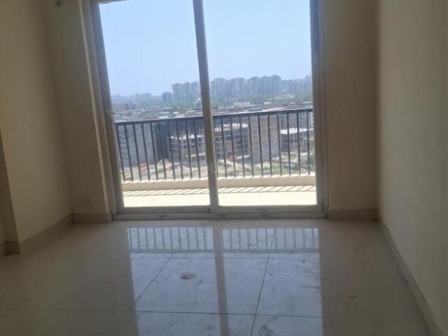 3 BHK Apartment in Sector 107 for rent Noida. The reference number is 20199728