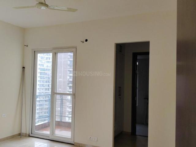 3 BHK Apartment in Sector 107 for rent Noida. The reference number is 20133340