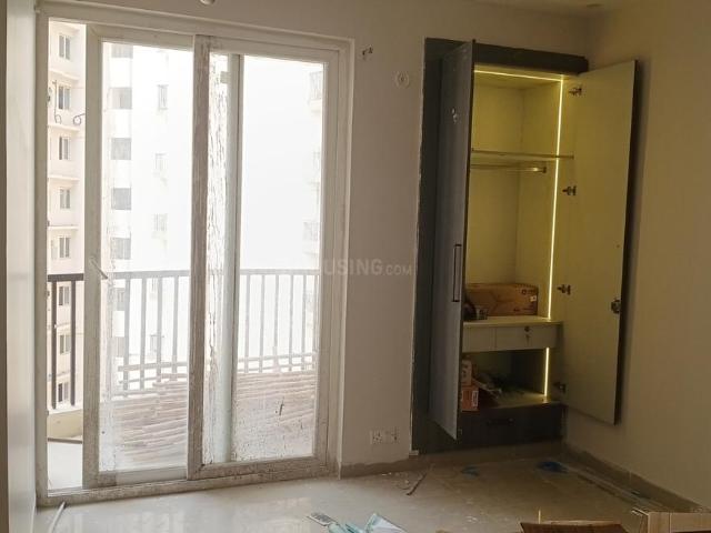 3 BHK Apartment in Sector 107 for rent Noida. The reference number is 20209598