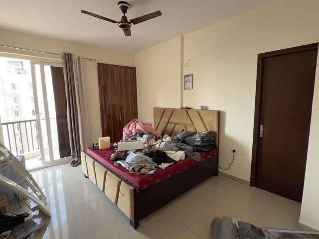 3 BHK Apartment in Sector 107 for rent Noida. The reference number is 20367276