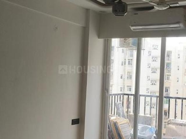 3 BHK Apartment in Sector 107 for rent Noida. The reference number is 20369142