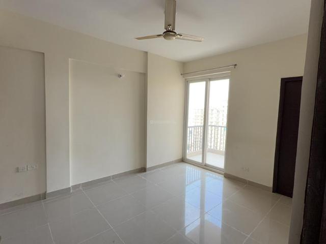 3 BHK Apartment in Sector 107 for rent Noida. The reference number is 20376016